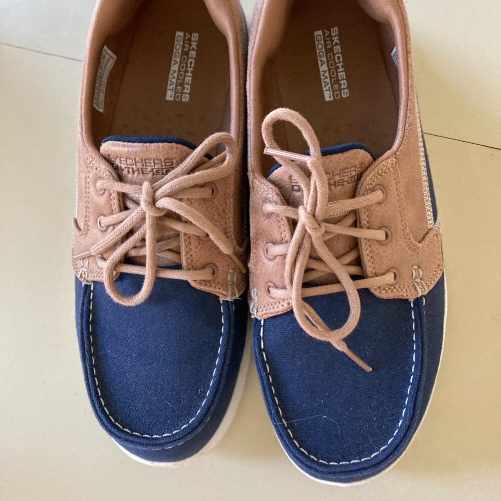 Sketchers Flex Comfort boat shoes - size 8 - Picture 3 of 6